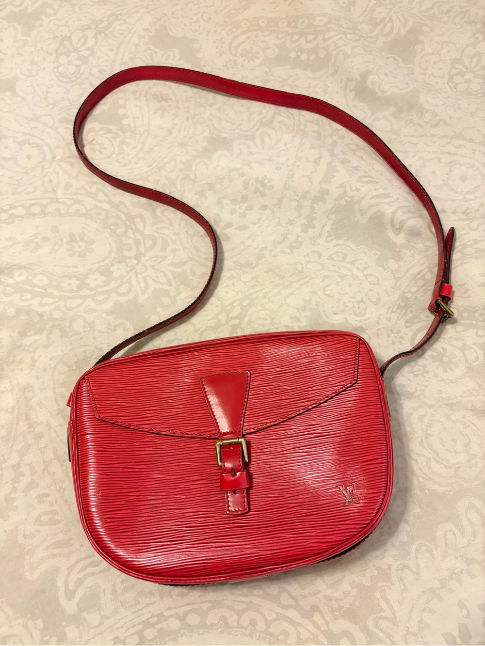 Louis Vuitton Jeunne Fille red epi leather vintage crossbody shoulder bag